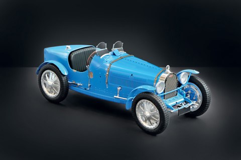Italeri 1:12 Bugatti Type 35B Roadster 4713