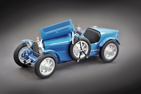 Italeri 1:12 Bugatti Type 35B Roadster 4713