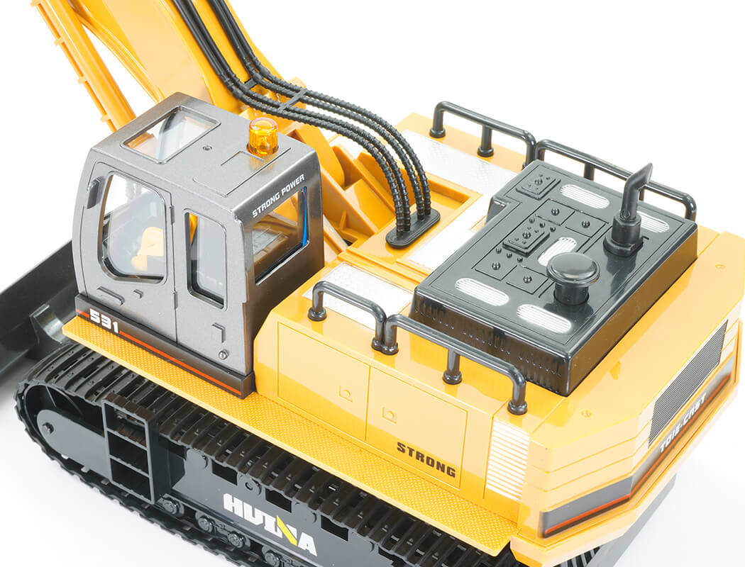 Huina 1/16 Scale RC Excavator 2.4G 11ch w/Die Cast Bucket CY1531