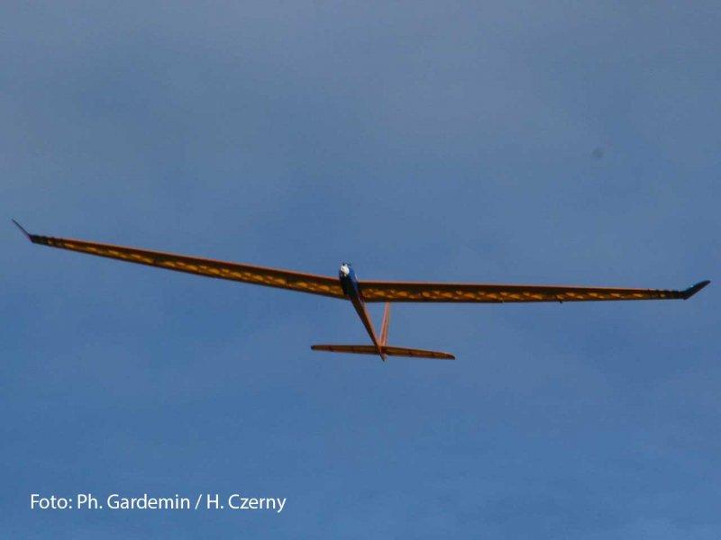 Pichler Tera V5 4-flap Electric Glider (Laser Cut Balsa Kit) / 2250mm (Made in Germany) 15327
