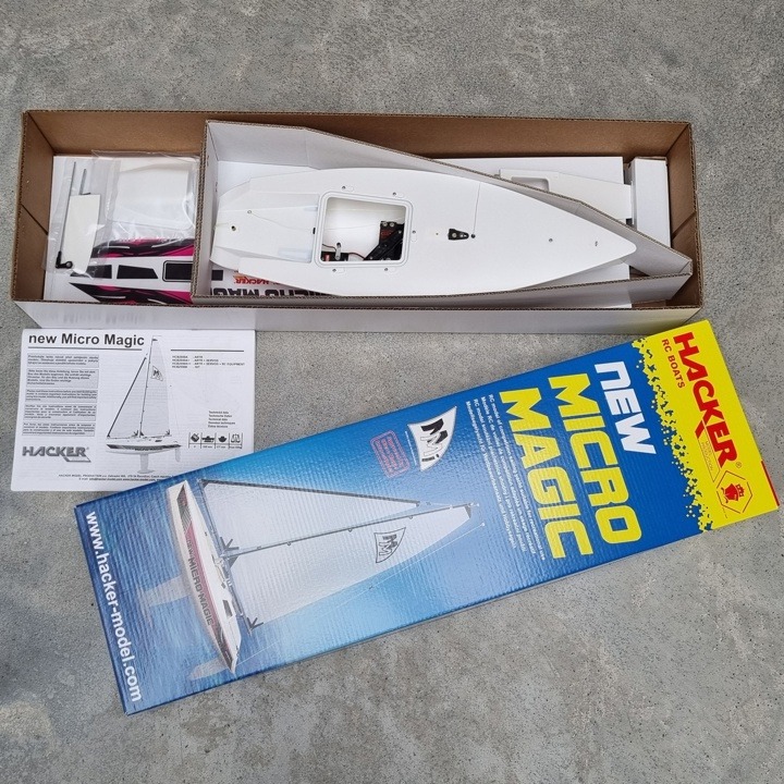 Hacker New Micro Magic 2020 Sailing Boat - RTR w/ Servos HCB2550RTR