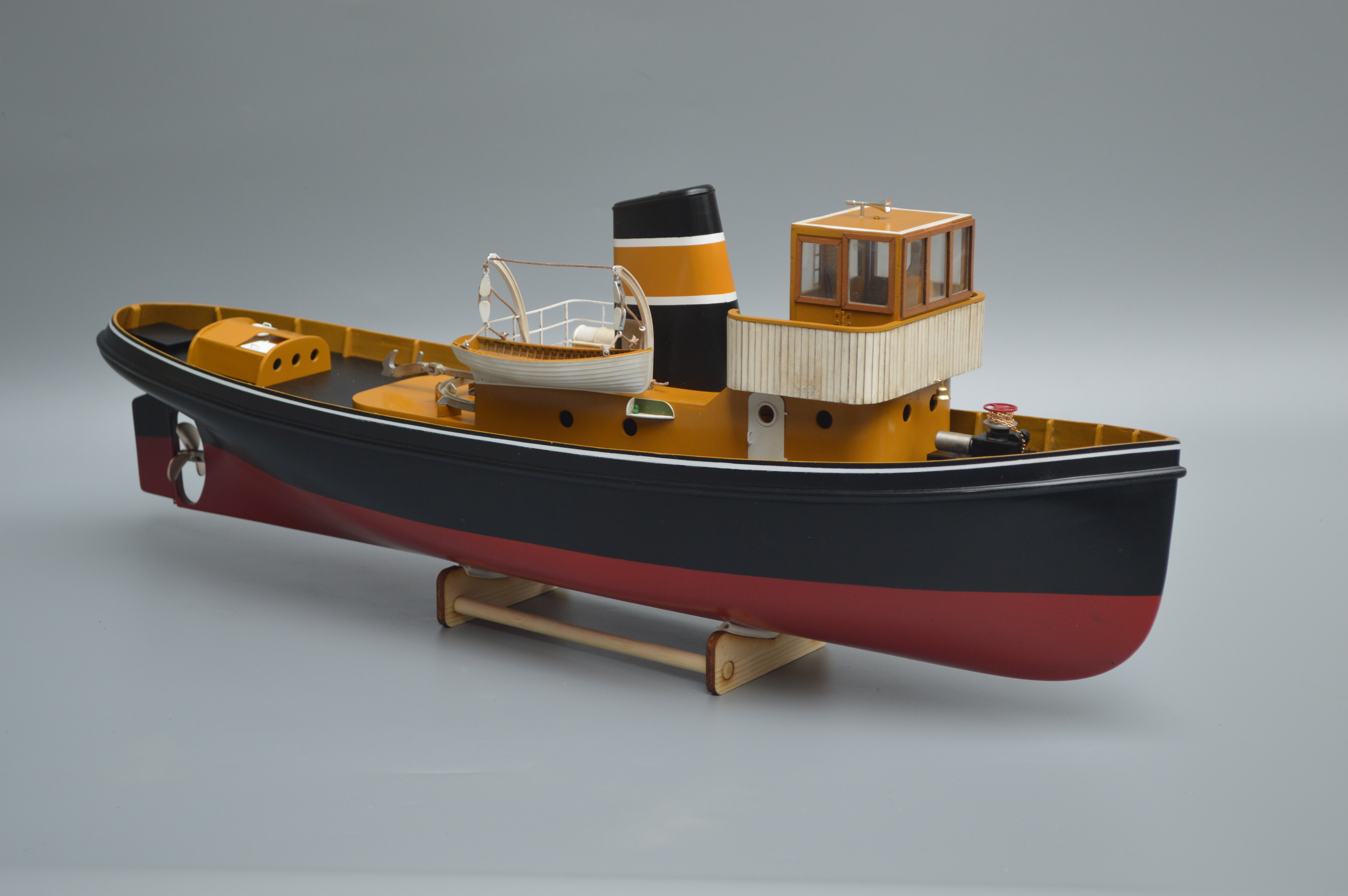 Tony Ray 1:20 SUNXXIV Tug Boat 720mm w/ Electronics [kit-to-build] TRBS053